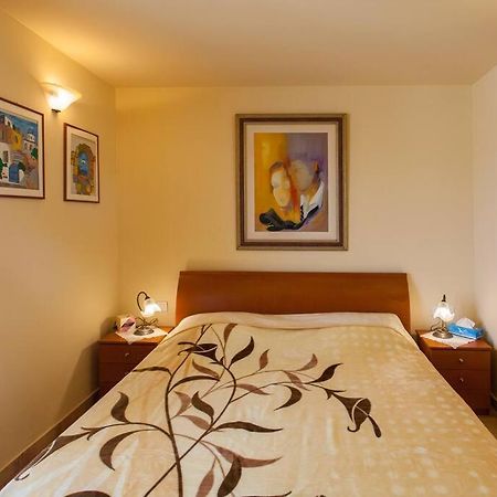 Elisabeth'S Penthouse At The Heart Of The City 罗希姆诺 外观 照片