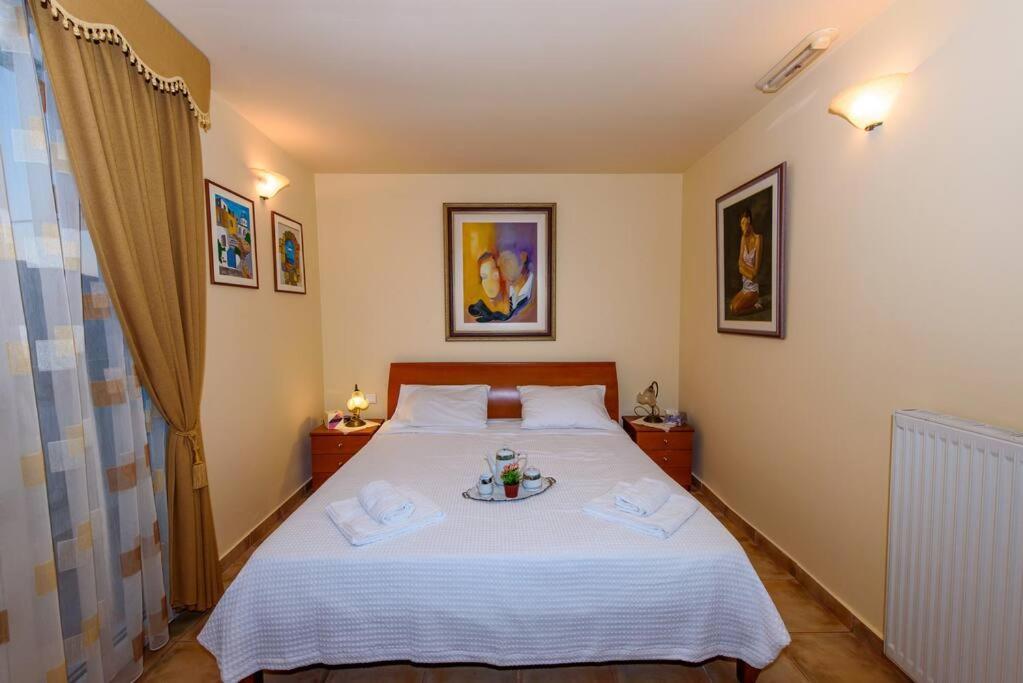 Elisabeth'S Penthouse At The Heart Of The City 罗希姆诺 外观 照片